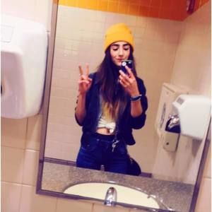 Meet your Posher, Bella